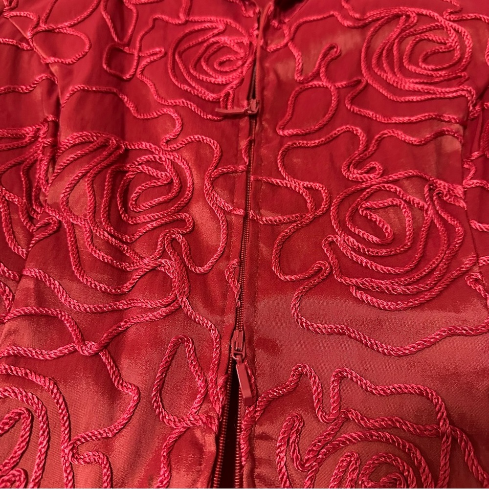 Dual Zip Jacket With Camellia Silk Embroidery - Picture 9 of 9